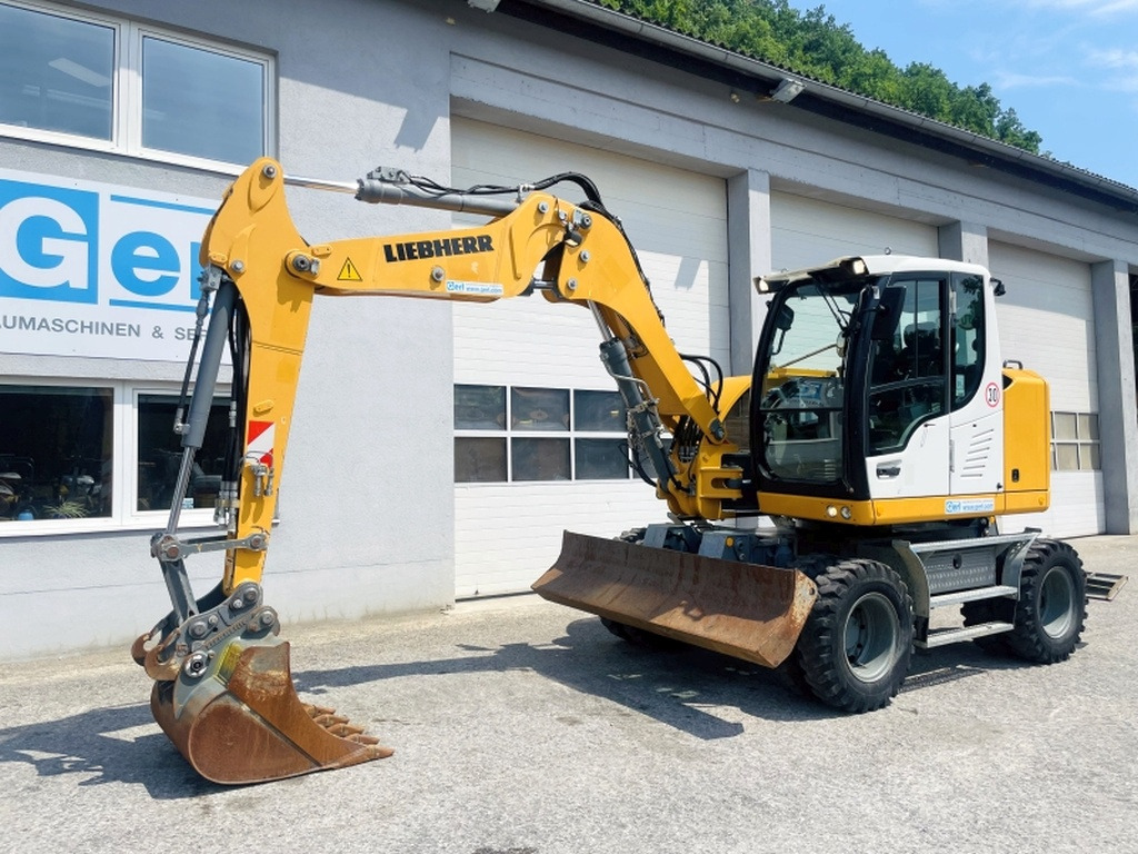 Liebherr A910 Compact (4025) - Bager na kotačima: slika Liebherr A910 Compact (4025) - Bager na kotačima Liebherr A910 Compact (4025) - Bager na kotačima: slika Liebherr A910 Compact (4025) - Bager na kotačima