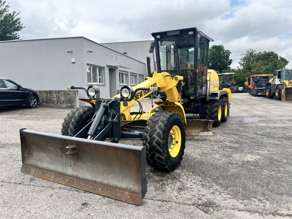 New Holland F 106.6 A (111602) - Grejder: slika New Holland F 106.6 A (111602) - Grejder New Holland F 106.6 A (111602) - Grejder: slika New Holland F 106.6 A (111602) - Grejder