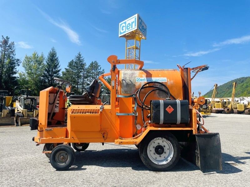 Steyr STI VSM-3R (3833) - Šprica za emulziju: slika Steyr STI VSM-3R (3833) - Šprica za emulziju Steyr STI VSM-3R (3833) - Šprica za emulziju: slika Steyr STI VSM-3R (3833) - Šprica za emulziju