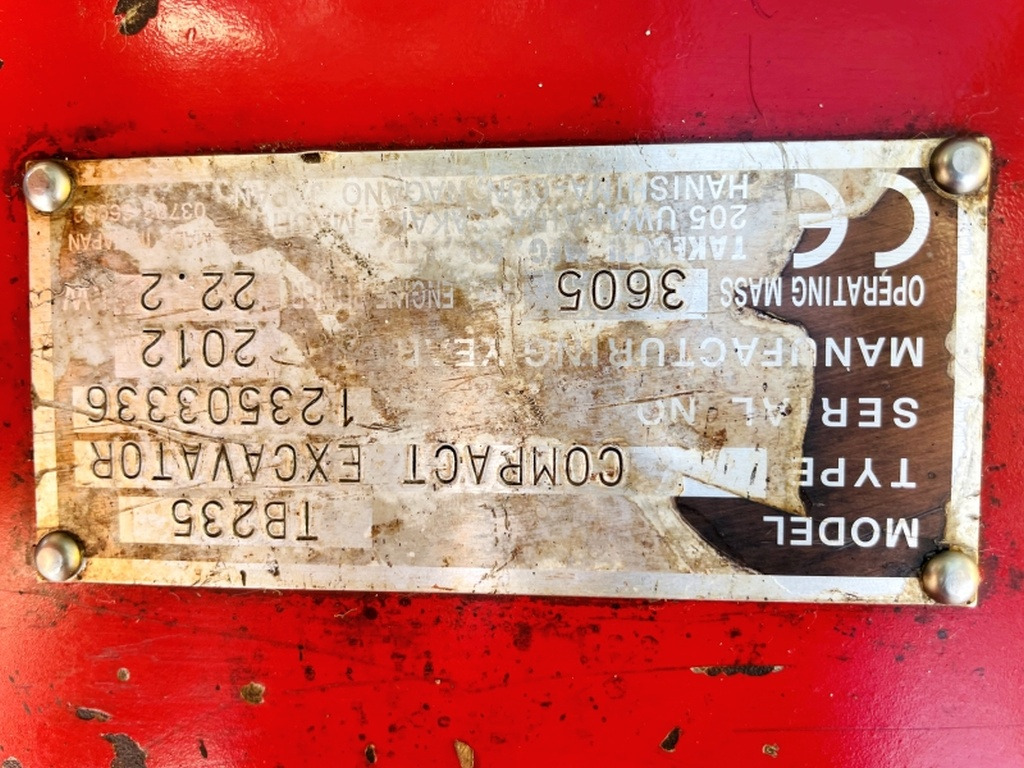 Takeuchi TB235 (3968) - Mini bager: slika Takeuchi TB235 (3968) - Mini bager Takeuchi TB235 (3968) - Mini bager: slika Takeuchi TB235 (3968) - Mini bager