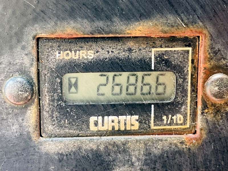 Terex TA6 (3594) - Mini istovarivač: slika Terex TA6 (3594) - Mini istovarivač Terex TA6 (3594) - Mini istovarivač: slika Terex TA6 (3594) - Mini istovarivač