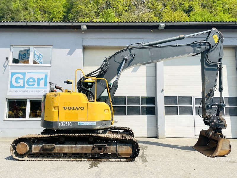 Volvo ECR235CL (3445) - Bager gusjeničar: slika Volvo ECR235CL (3445) - Bager gusjeničar Volvo ECR235CL (3445) - Bager gusjeničar: slika Volvo ECR235CL (3445) - Bager gusjeničar