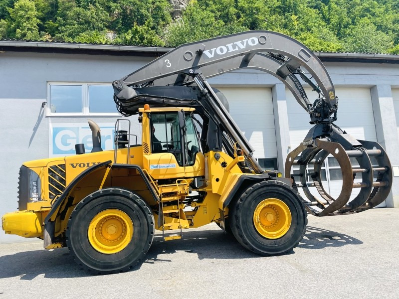 Volvo L180F HL (3646) - Utovarivač na kotačima: slika Volvo L180F HL (3646) - Utovarivač na kotačima Volvo L180F HL (3646) - Utovarivač na kotačima: slika Volvo L180F HL (3646) - Utovarivač na kotačima