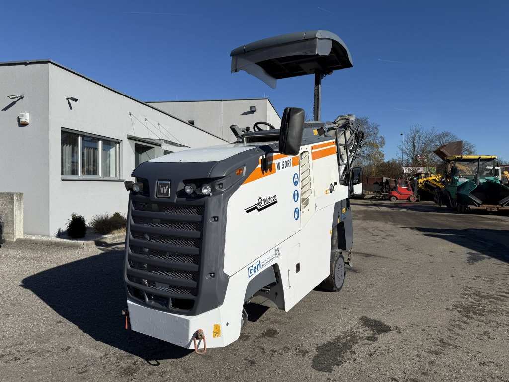 Wirtgen W 50 Ri (111751) - Hladni planer: slika Wirtgen W 50 Ri (111751) - Hladni planer Wirtgen W 50 Ri (111751) - Hladni planer: slika Wirtgen W 50 Ri (111751) - Hladni planer