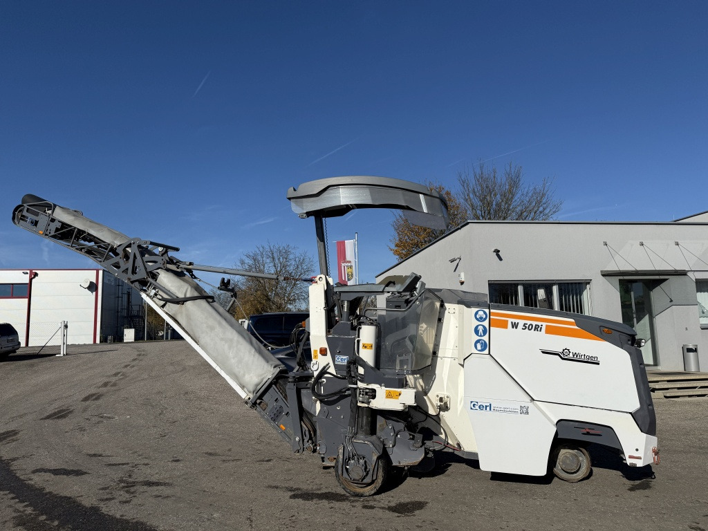 Wirtgen W 50 Ri (111751) - Hladni planer: slika Wirtgen W 50 Ri (111751) - Hladni planer Wirtgen W 50 Ri (111751) - Hladni planer: slika Wirtgen W 50 Ri (111751) - Hladni planer