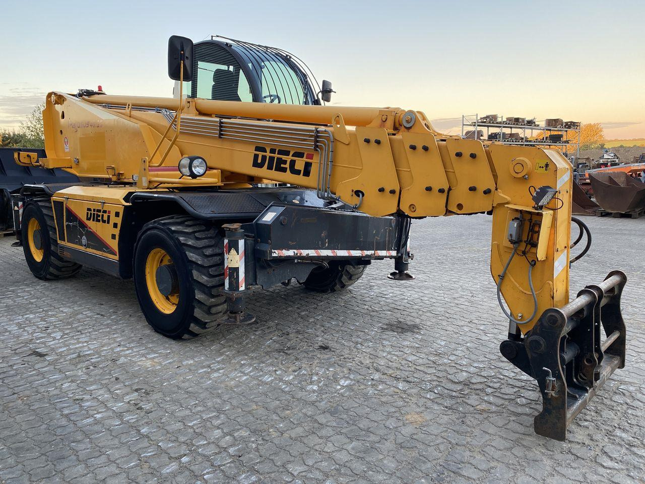 Dieci Pegasus 40.25 - Teleskopski rukovatelj: slika  Dieci Pegasus 40.25 - Teleskopski rukovatelj Dieci Pegasus 40.25 - Teleskopski rukovatelj: slika  Dieci Pegasus 40.25 - Teleskopski rukovatelj