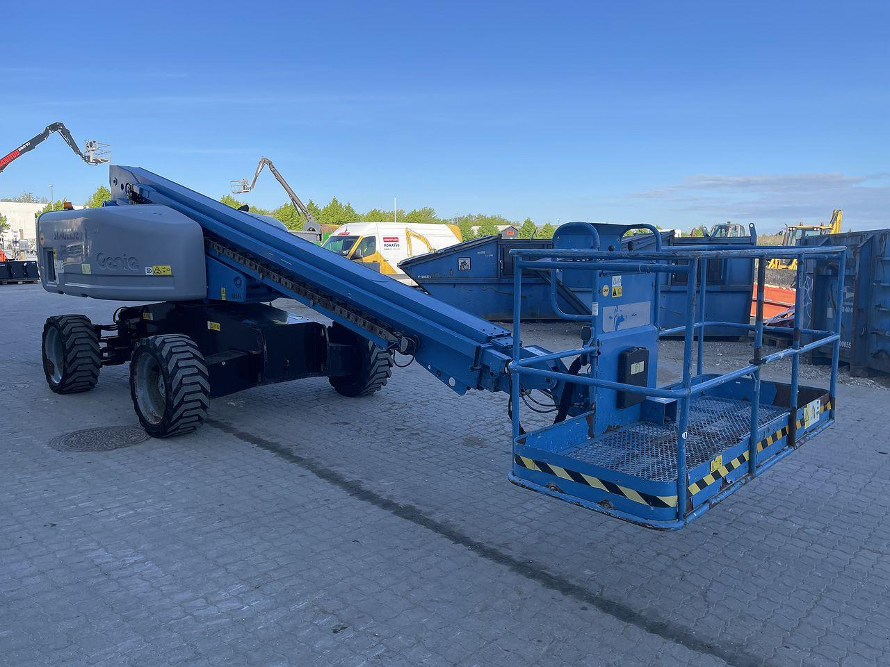 Genie S-60HC - Teleskopski krak: slika Genie S-60HC - Teleskopski krak Genie S-60HC - Teleskopski krak: slika Genie S-60HC - Teleskopski krak