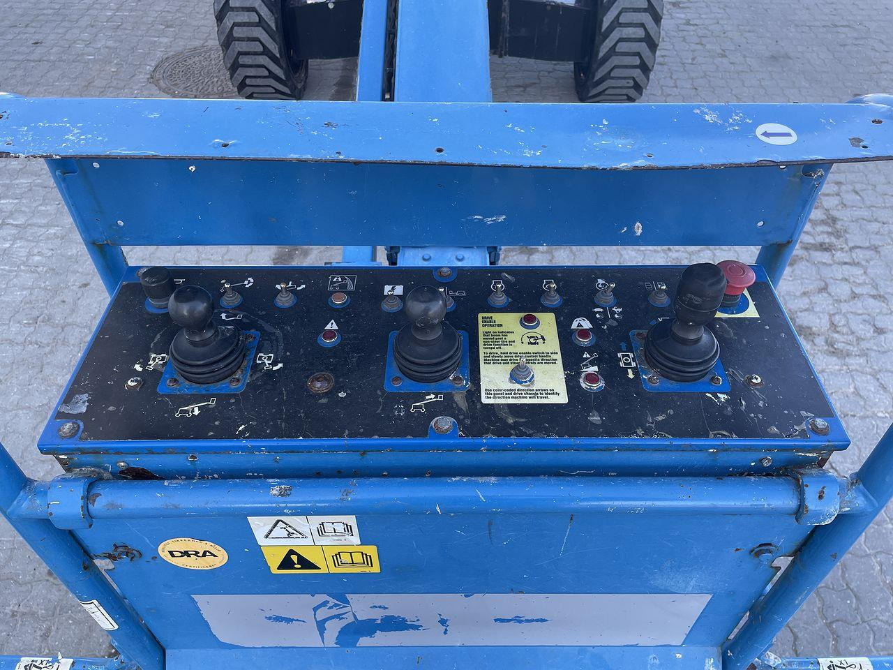 Genie S-60HC - Teleskopski krak: slika Genie S-60HC - Teleskopski krak Genie S-60HC - Teleskopski krak: slika Genie S-60HC - Teleskopski krak