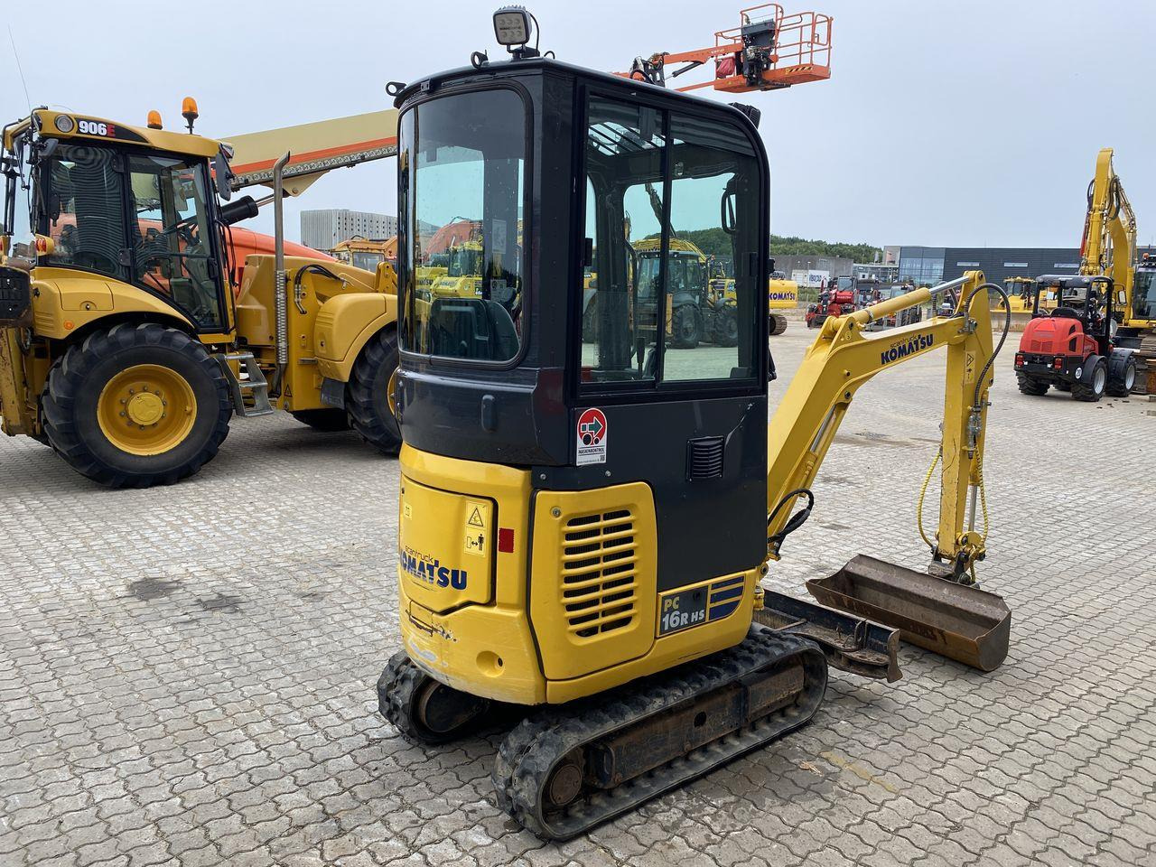 Komatsu PC16R-3HS PROP - Mini bager: slika Komatsu PC16R-3HS PROP - Mini bager Komatsu PC16R-3HS PROP - Mini bager: slika Komatsu PC16R-3HS PROP - Mini bager