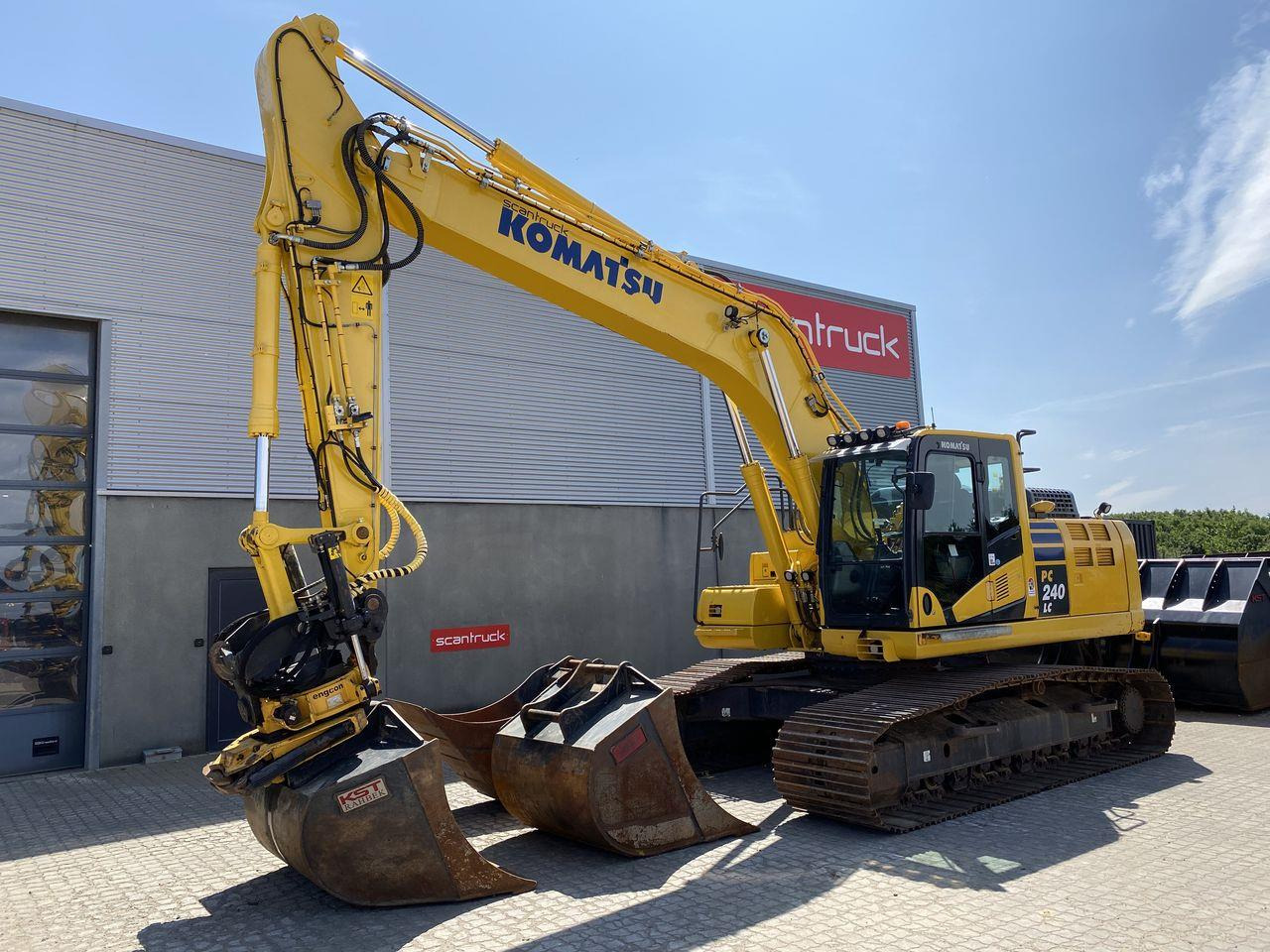 Komatsu PC240LC-11EO - Bager gusjeničar: slika Komatsu PC240LC-11EO - Bager gusjeničar Komatsu PC240LC-11EO - Bager gusjeničar: slika Komatsu PC240LC-11EO - Bager gusjeničar
