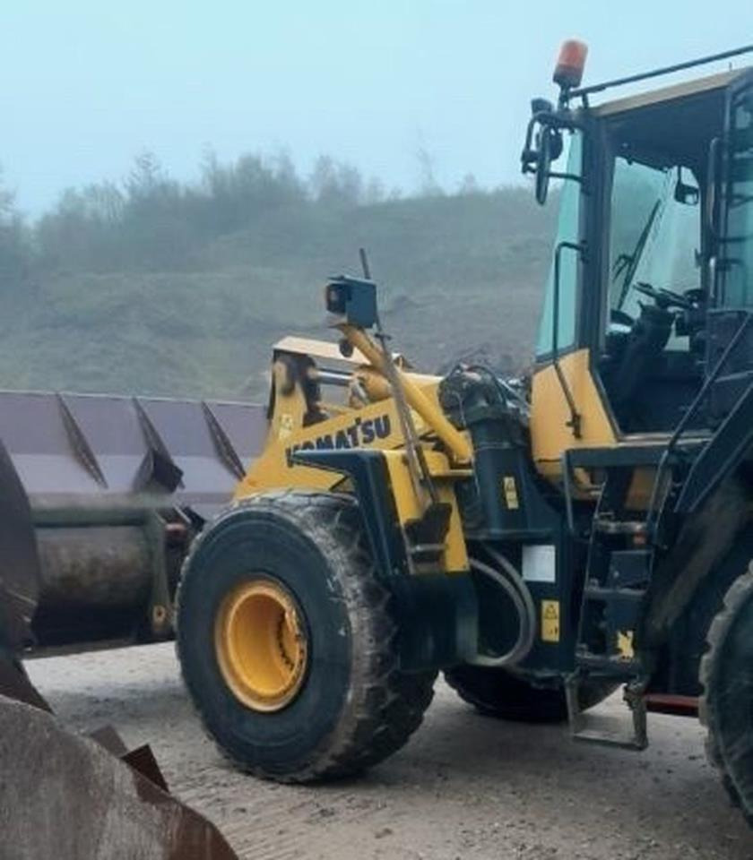 Komatsu WA470-6 - Utovarivač na kotačima: slika Komatsu WA470-6 - Utovarivač na kotačima Komatsu WA470-6 - Utovarivač na kotačima: slika Komatsu WA470-6 - Utovarivač na kotačima