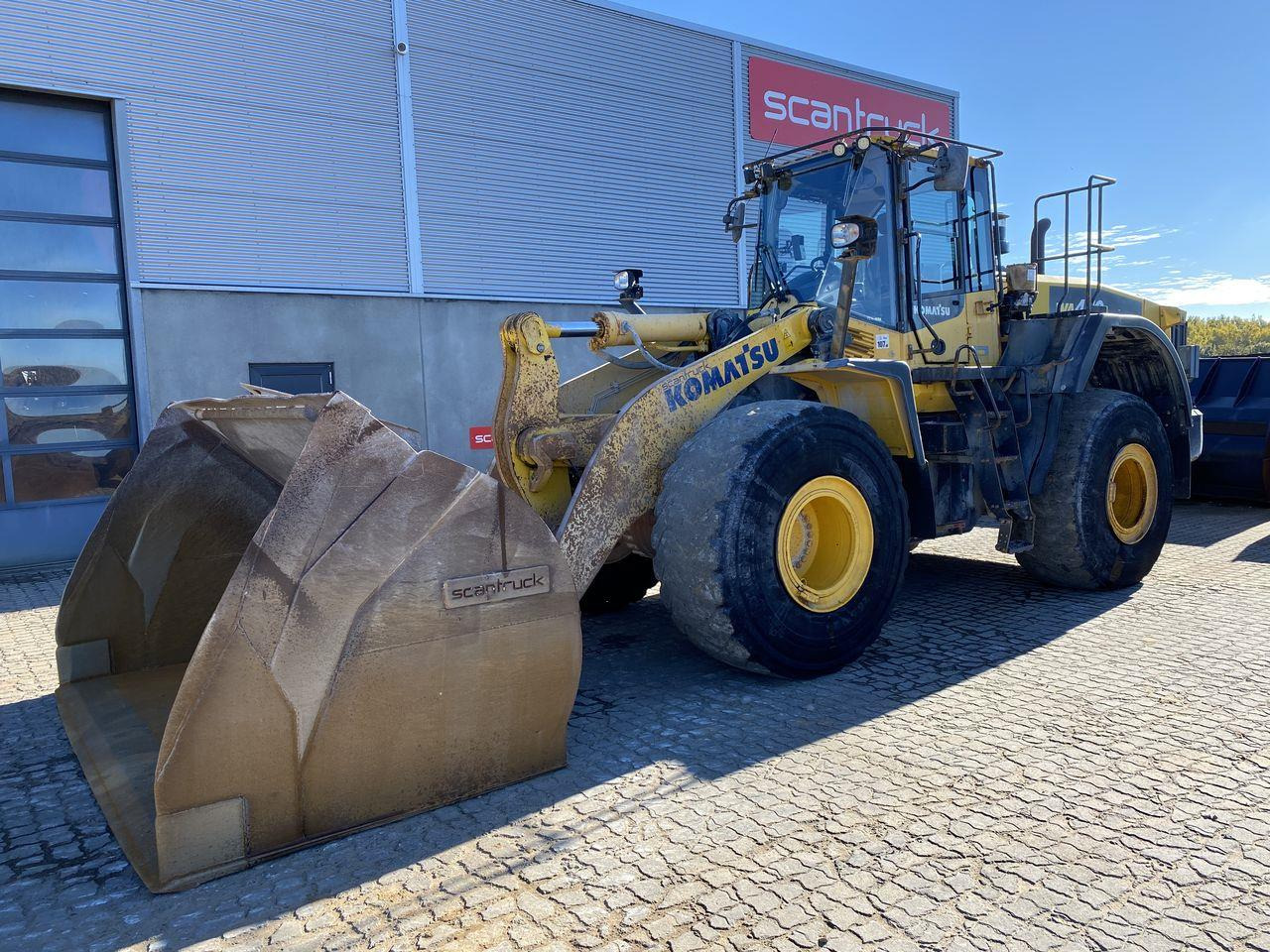 Komatsu WA470-7 - Utovarivač na kotačima: slika Komatsu WA470-7 - Utovarivač na kotačima Komatsu WA470-7 - Utovarivač na kotačima: slika Komatsu WA470-7 - Utovarivač na kotačima