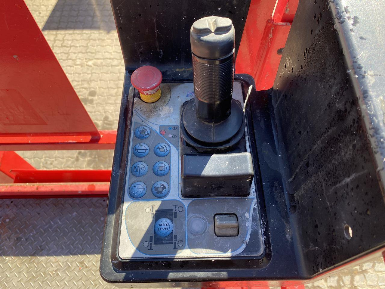 Manitou 140SC - Škarasta podizna platforma: slika Manitou 140SC - Škarasta podizna platforma Manitou 140SC - Škarasta podizna platforma: slika Manitou 140SC - Škarasta podizna platforma