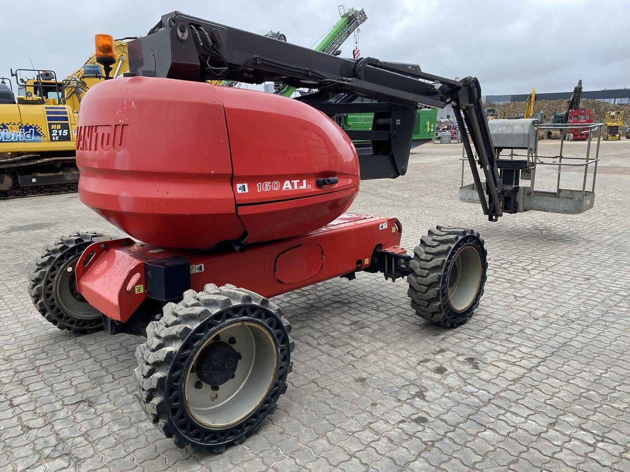 Manitou 160ATJ RC - Zglobni krak: slika Manitou 160ATJ RC - Zglobni krak Manitou 160ATJ RC - Zglobni krak: slika Manitou 160ATJ RC - Zglobni krak