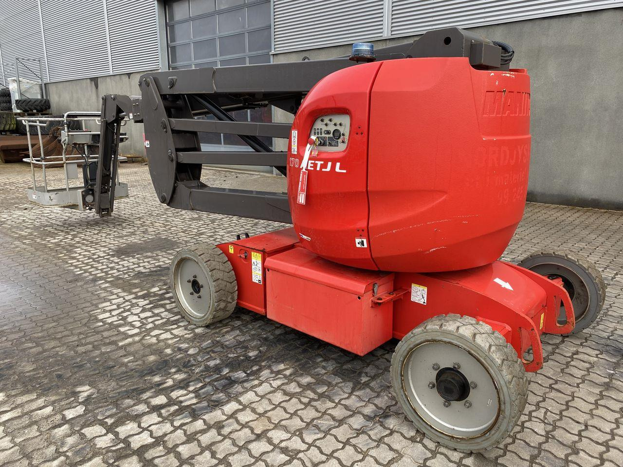 Manitou 170AETJ-L - Zglobni krak: slika Manitou 170AETJ-L - Zglobni krak Manitou 170AETJ-L - Zglobni krak: slika Manitou 170AETJ-L - Zglobni krak