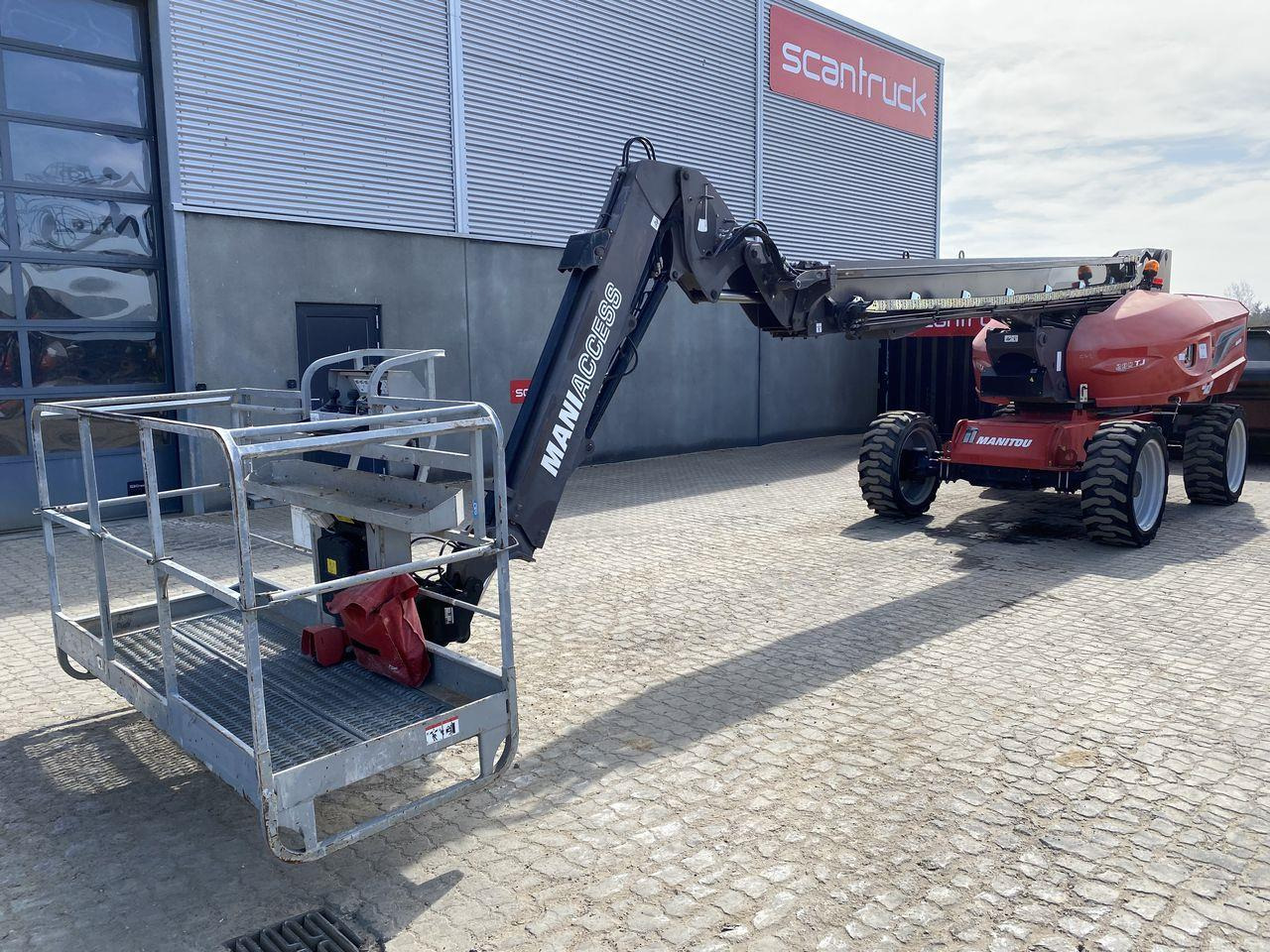 Manitou 280TJ - Teleskopski krak: slika Manitou 280TJ - Teleskopski krak Manitou 280TJ - Teleskopski krak: slika Manitou 280TJ - Teleskopski krak