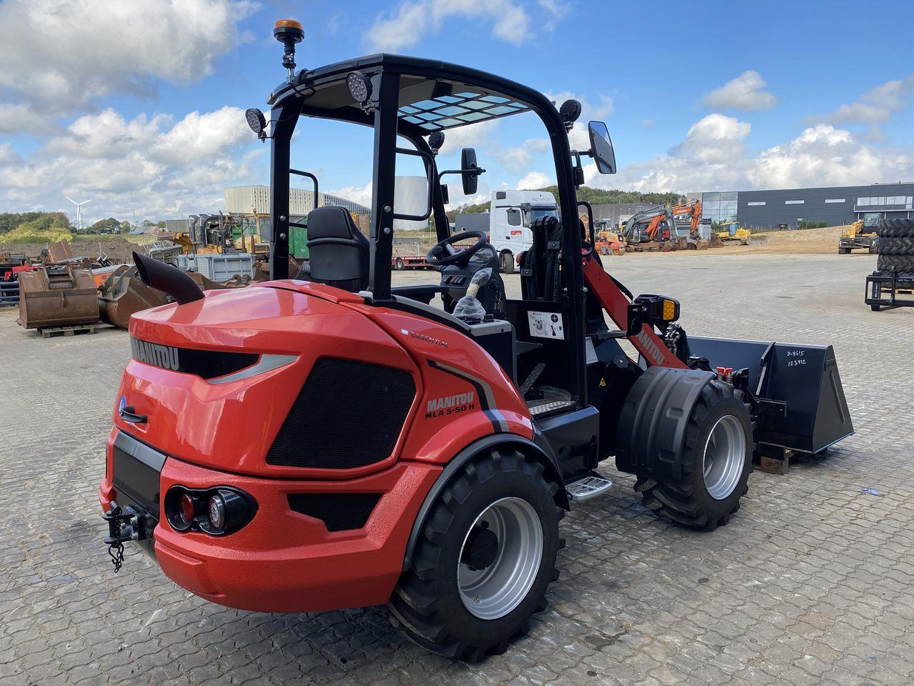 Manitou MLA 5-50H 4P ST5 - Zglobni utovarivač: slika Manitou MLA 5-50H 4P ST5 - Zglobni utovarivač Manitou MLA 5-50H 4P ST5 - Zglobni utovarivač: slika Manitou MLA 5-50H 4P ST5 - Zglobni utovarivač