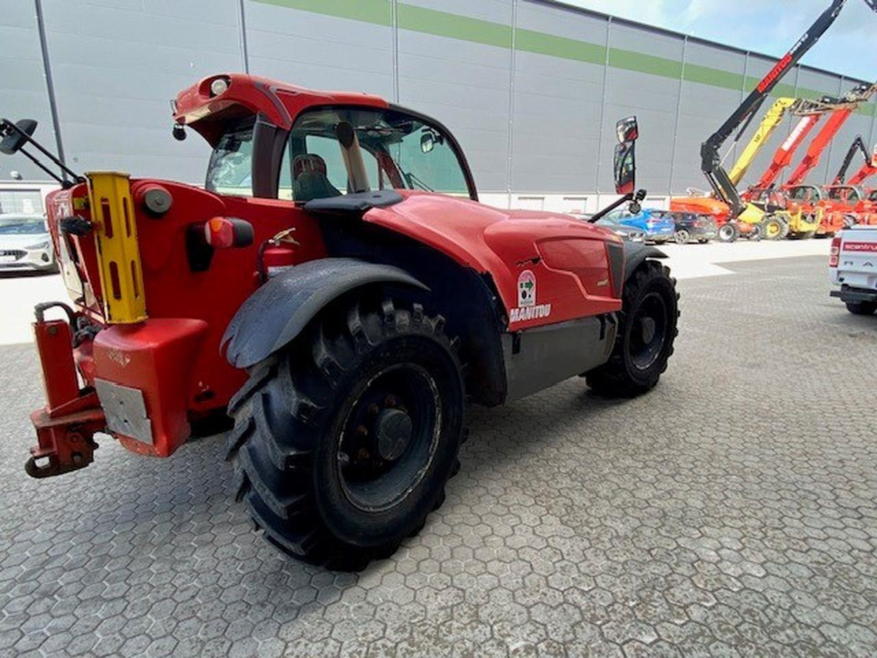 Manitou MLT840-137 - Teleskopski rukovatelj: slika Manitou MLT840-137 - Teleskopski rukovatelj Manitou MLT840-137 - Teleskopski rukovatelj: slika Manitou MLT840-137 - Teleskopski rukovatelj