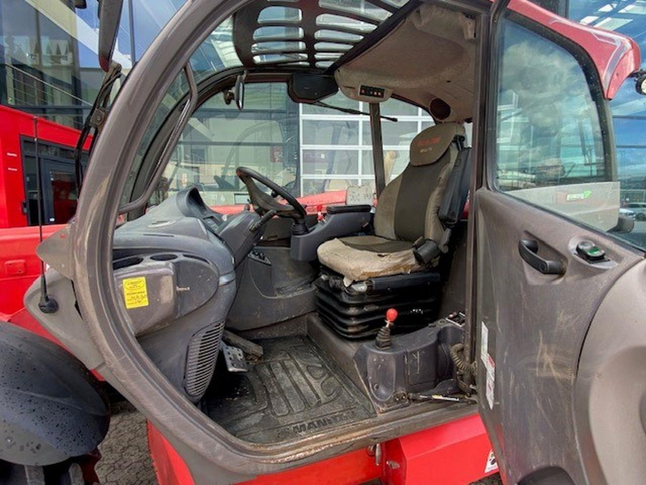 Manitou MLT840-137 - Teleskopski rukovatelj: slika Manitou MLT840-137 - Teleskopski rukovatelj Manitou MLT840-137 - Teleskopski rukovatelj: slika Manitou MLT840-137 - Teleskopski rukovatelj