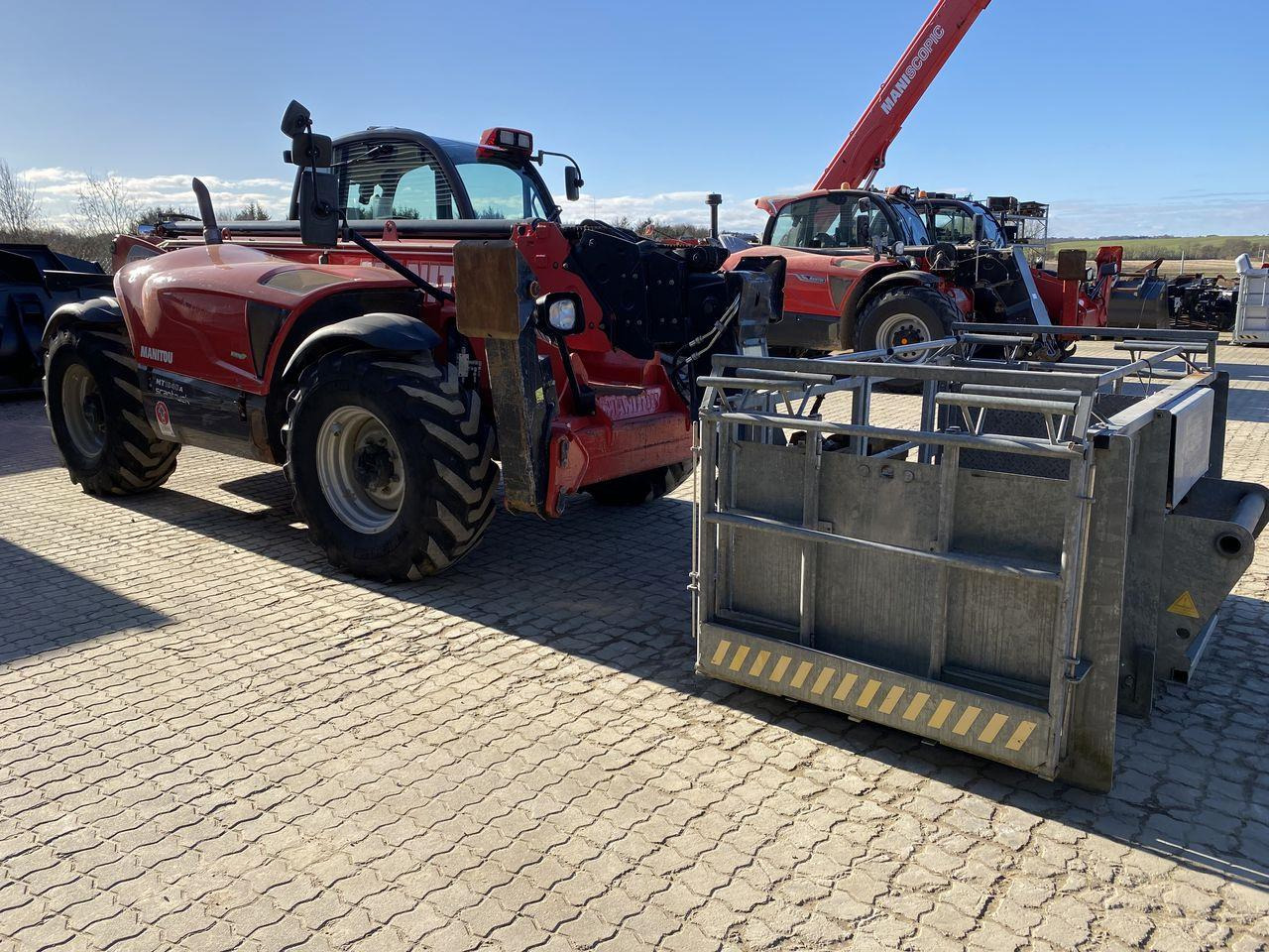 Manitou MT1840A ST3B - Teleskopski rukovatelj: slika Manitou MT1840A ST3B - Teleskopski rukovatelj Manitou MT1840A ST3B - Teleskopski rukovatelj: slika Manitou MT1840A ST3B - Teleskopski rukovatelj