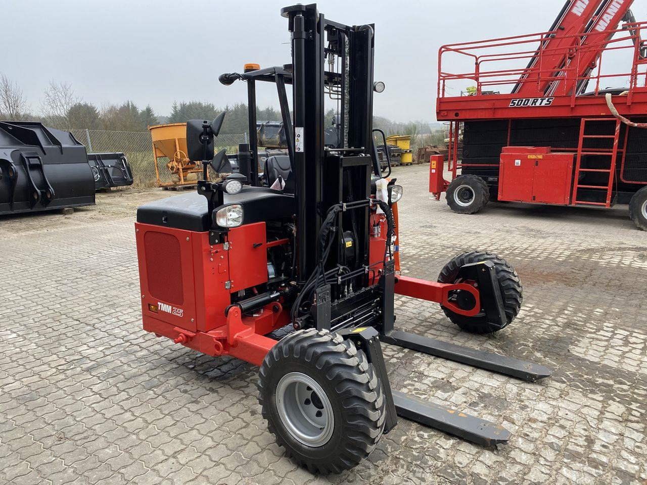Manitou TMM25K ST5 - Prijenosni viličar: slika Manitou TMM25K ST5 - Prijenosni viličar Manitou TMM25K ST5 - Prijenosni viličar: slika Manitou TMM25K ST5 - Prijenosni viličar