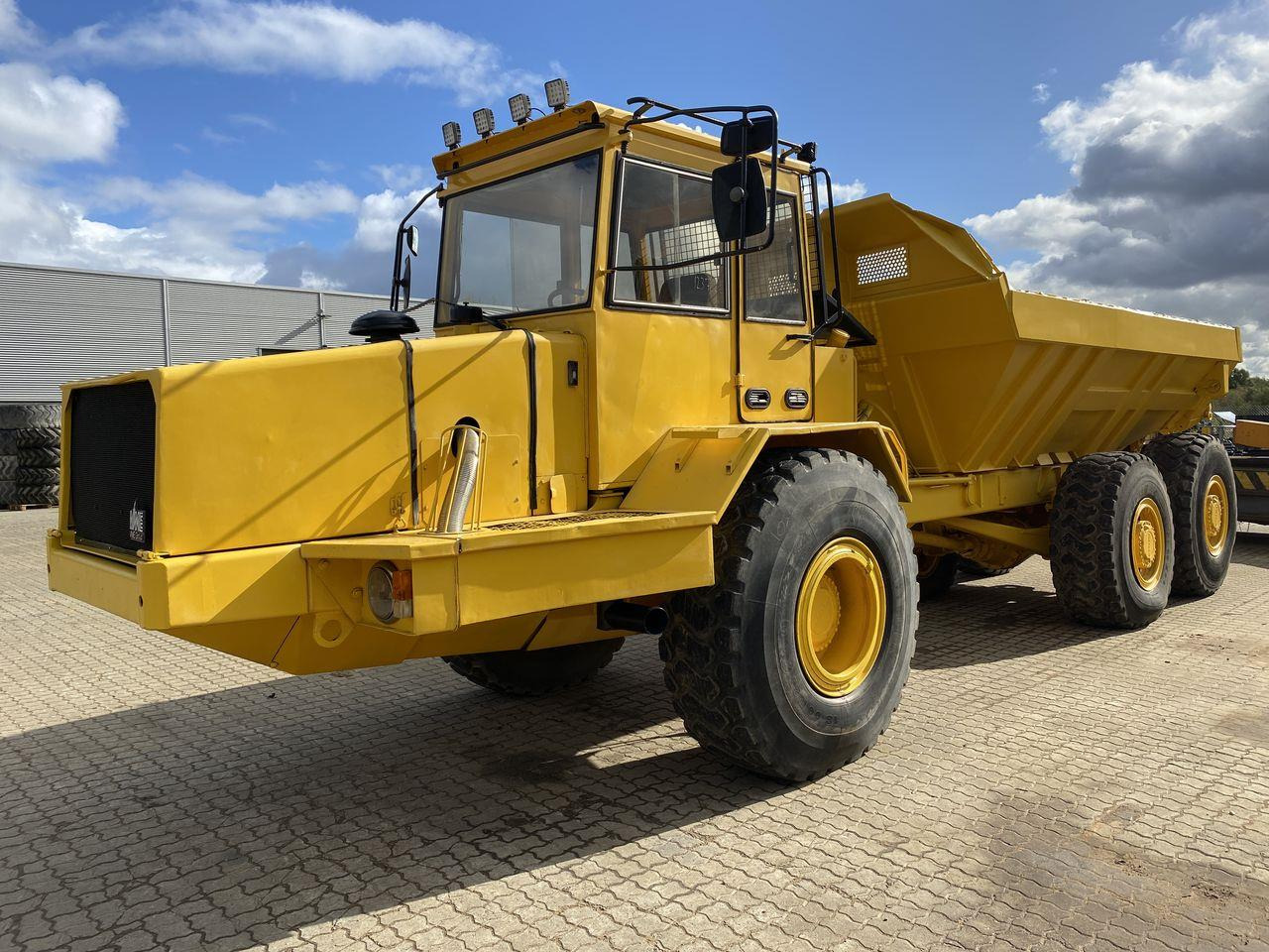 Volvo A20 - Zglobni istovarivač: slika Volvo A20 - Zglobni istovarivač Volvo A20 - Zglobni istovarivač: slika Volvo A20 - Zglobni istovarivač