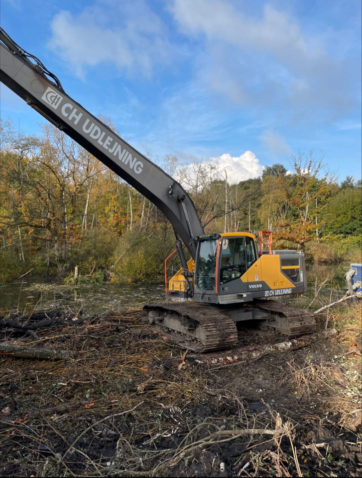 Volvo EC250E LR - Bager gusjeničar: slika Volvo EC250E LR - Bager gusjeničar Volvo EC250E LR - Bager gusjeničar: slika Volvo EC250E LR - Bager gusjeničar
