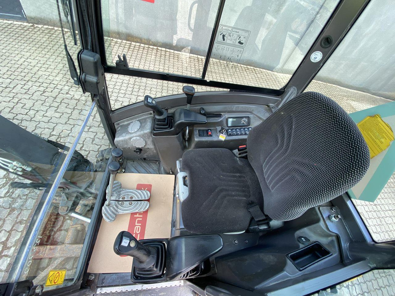 Volvo ECR25 - Mini bager: slika Volvo ECR25 - Mini bager Volvo ECR25 - Mini bager: slika Volvo ECR25 - Mini bager