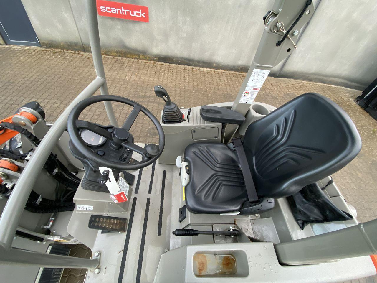 Weycor AR320 Agrar - Zglobni utovarivač: slika Weycor AR320 Agrar - Zglobni utovarivač Weycor AR320 Agrar - Zglobni utovarivač: slika Weycor AR320 Agrar - Zglobni utovarivač