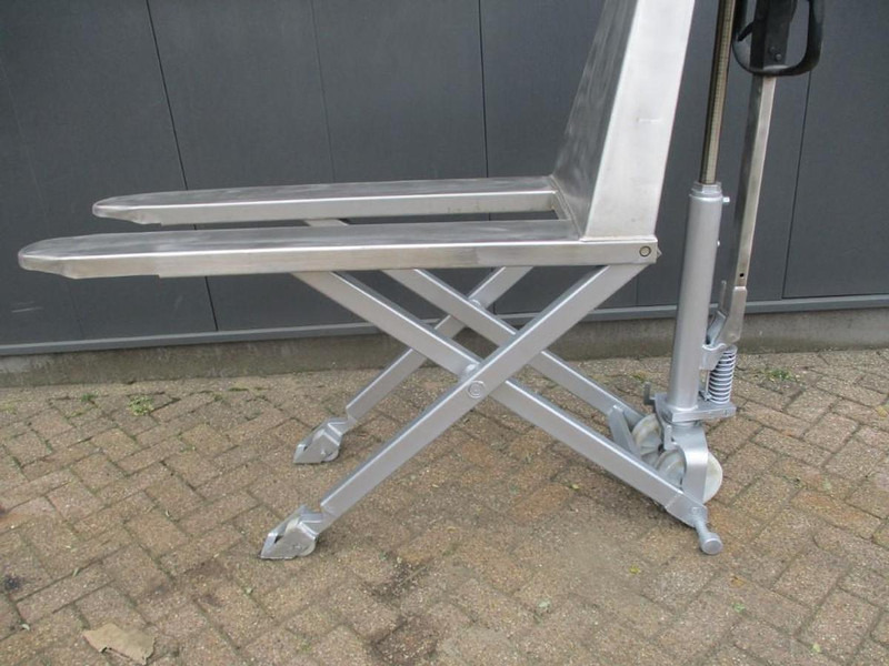 BT HL 1000i - Paletni viličar: slika BT HL 1000i - Paletni viličar BT HL 1000i - Paletni viličar: slika BT HL 1000i - Paletni viličar