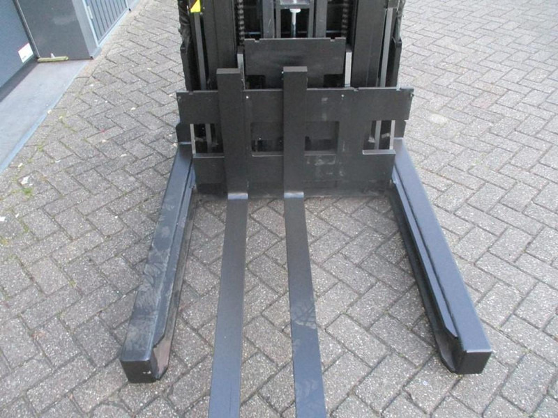 Paletni viličar BT SPE120 XRD: slika Paletni viličar BT SPE120 XRD Paletni viličar BT SPE120 XRD: slika Paletni viličar BT SPE120 XRD