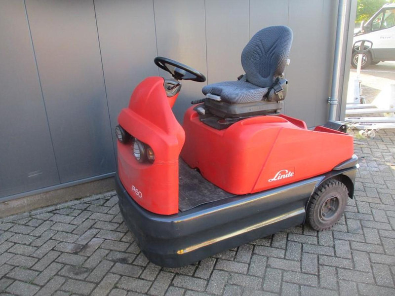 Linde P 60 - Vučni traktor: slika Linde P 60 - Vučni traktor Linde P 60 - Vučni traktor: slika Linde P 60 - Vučni traktor