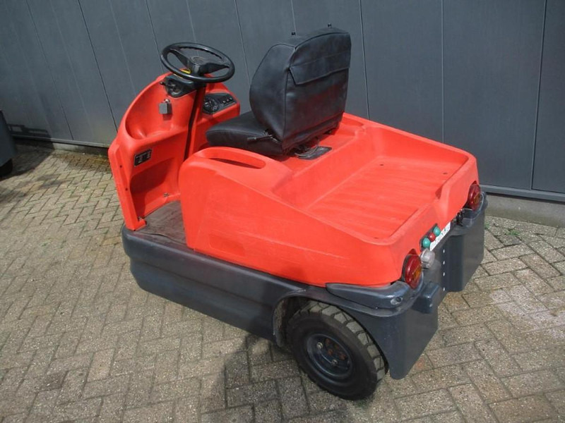 Linde P 60 - Vučni traktor: slika Linde P 60 - Vučni traktor Linde P 60 - Vučni traktor: slika Linde P 60 - Vučni traktor