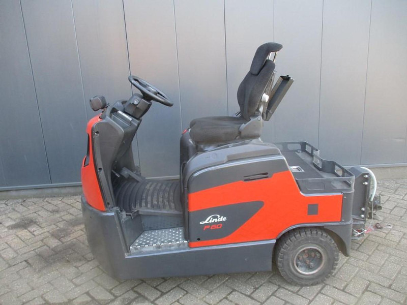 Linde P 60 - Vučni traktor: slika Linde P 60 - Vučni traktor Linde P 60 - Vučni traktor: slika Linde P 60 - Vučni traktor