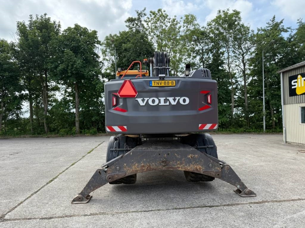 Volvo EW180E - Bager na kotačima: slika Volvo EW180E - Bager na kotačima Volvo EW180E - Bager na kotačima: slika Volvo EW180E - Bager na kotačima