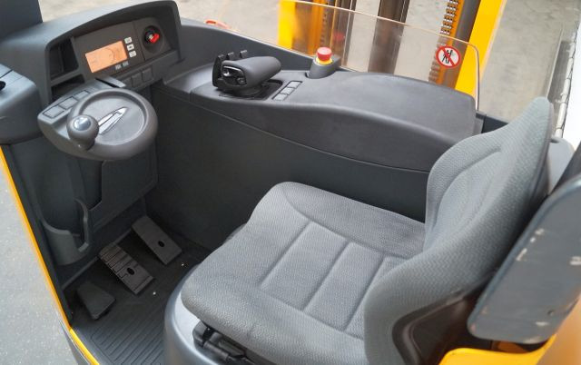 Jungheinrich ETV214 - Regalni viličar: slika Jungheinrich ETV214 - Regalni viličar Jungheinrich ETV214 - Regalni viličar: slika Jungheinrich ETV214 - Regalni viličar