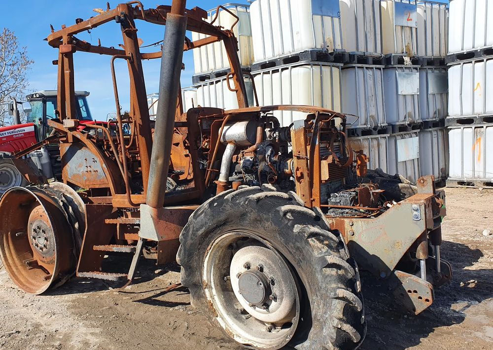 Claas Ares Renault 556 wał blok silnik głowica most zwolnica skrzynia - Mjenjač za Poljoprivredni strojevi: slika  Claas Ares Renault 556 wał blok silnik głowica most zwolnica skrzynia - Mjenjač za Poljoprivredni strojevi Claas Ares Renault 556 wał blok silnik głowica most zwolnica skrzynia - Mjenjač za Poljoprivredni strojevi: slika  Claas Ares Renault 556 wał blok silnik głowica most zwolnica skrzynia - Mjenjač za Poljoprivredni strojevi