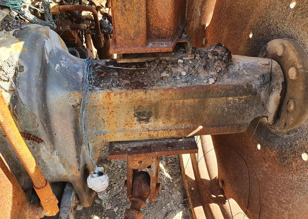 Claas Ares Renault 556 wał blok silnik głowica most zwolnica skrzynia - Mjenjač za Poljoprivredni strojevi: slika  Claas Ares Renault 556 wał blok silnik głowica most zwolnica skrzynia - Mjenjač za Poljoprivredni strojevi Claas Ares Renault 556 wał blok silnik głowica most zwolnica skrzynia - Mjenjač za Poljoprivredni strojevi: slika  Claas Ares Renault 556 wał blok silnik głowica most zwolnica skrzynia - Mjenjač za Poljoprivredni strojevi