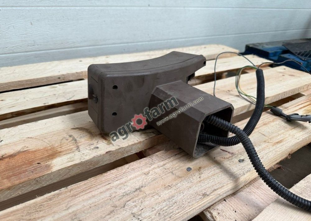 Moduł multifunkcyjny, John Deere 6155M - Električni sustav: slika Moduł multifunkcyjny, John Deere 6155M - Električni sustav Moduł multifunkcyjny, John Deere 6155M - Električni sustav: slika Moduł multifunkcyjny, John Deere 6155M - Električni sustav