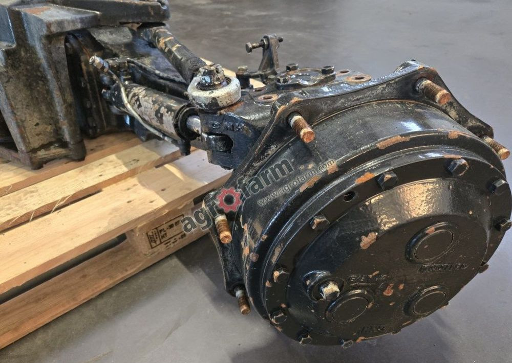 Przedni most New Holland T6070 T6050 T6040 T6030 - Prijenos: slika Przedni most New Holland T6070 T6050 T6040 T6030 - Prijenos Przedni most New Holland T6070 T6050 T6040 T6030 - Prijenos: slika Przedni most New Holland T6070 T6050 T6040 T6030 - Prijenos