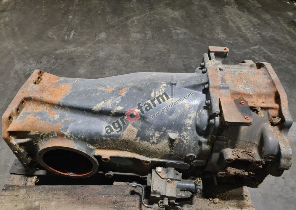 Skrzynia biegów Massey Ferguson 481B01 - Mjenjač: slika Skrzynia biegów Massey Ferguson 481B01 - Mjenjač Skrzynia biegów Massey Ferguson 481B01 - Mjenjač: slika Skrzynia biegów Massey Ferguson 481B01 - Mjenjač