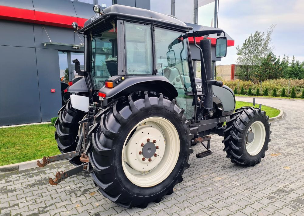 Valtra A93 - Traktor: slika  Valtra A93 - Traktor Valtra A93 - Traktor: slika  Valtra A93 - Traktor