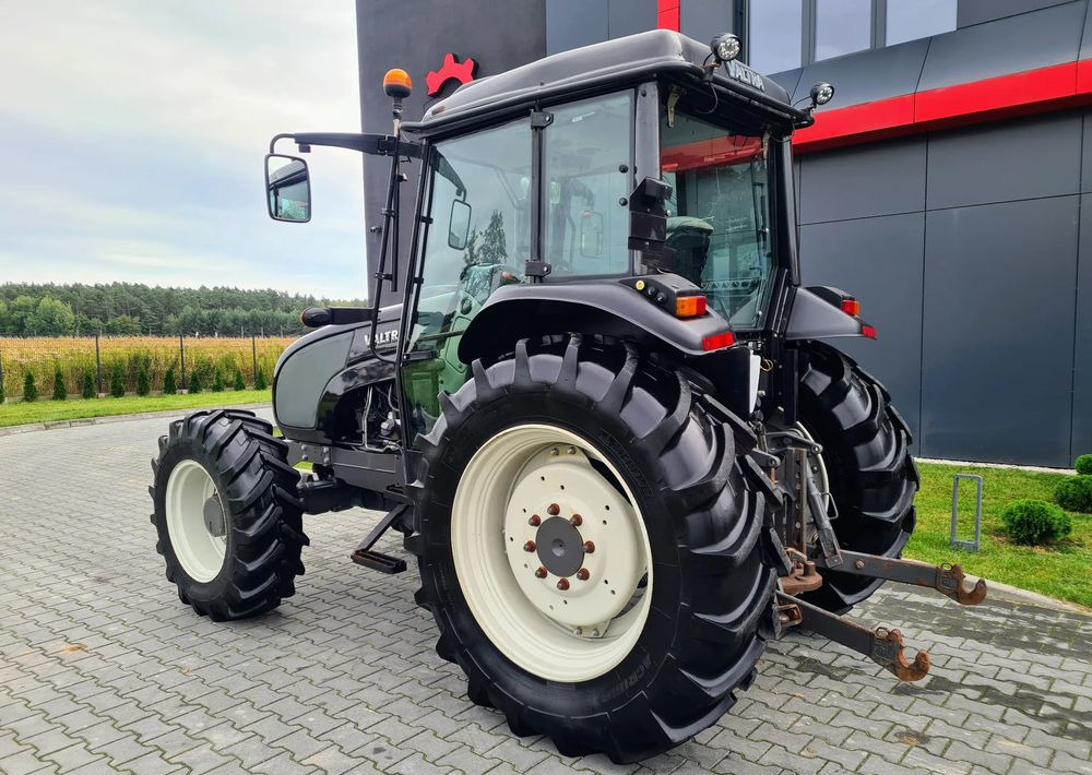 Valtra A93 - Traktor: slika Valtra A93 - Traktor Valtra A93 - Traktor: slika Valtra A93 - Traktor