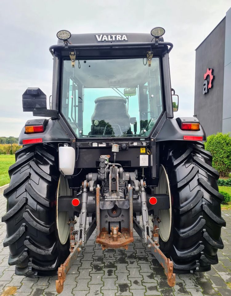 Valtra A93 - Traktor: slika  Valtra A93 - Traktor Valtra A93 - Traktor: slika  Valtra A93 - Traktor
