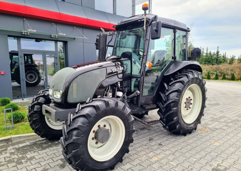 Valtra A93 - Traktor: slika  Valtra A93 - Traktor Valtra A93 - Traktor: slika  Valtra A93 - Traktor