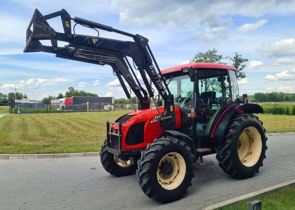 Zetor 8441 - Traktor: slika Zetor 8441 - Traktor Zetor 8441 - Traktor: slika Zetor 8441 - Traktor