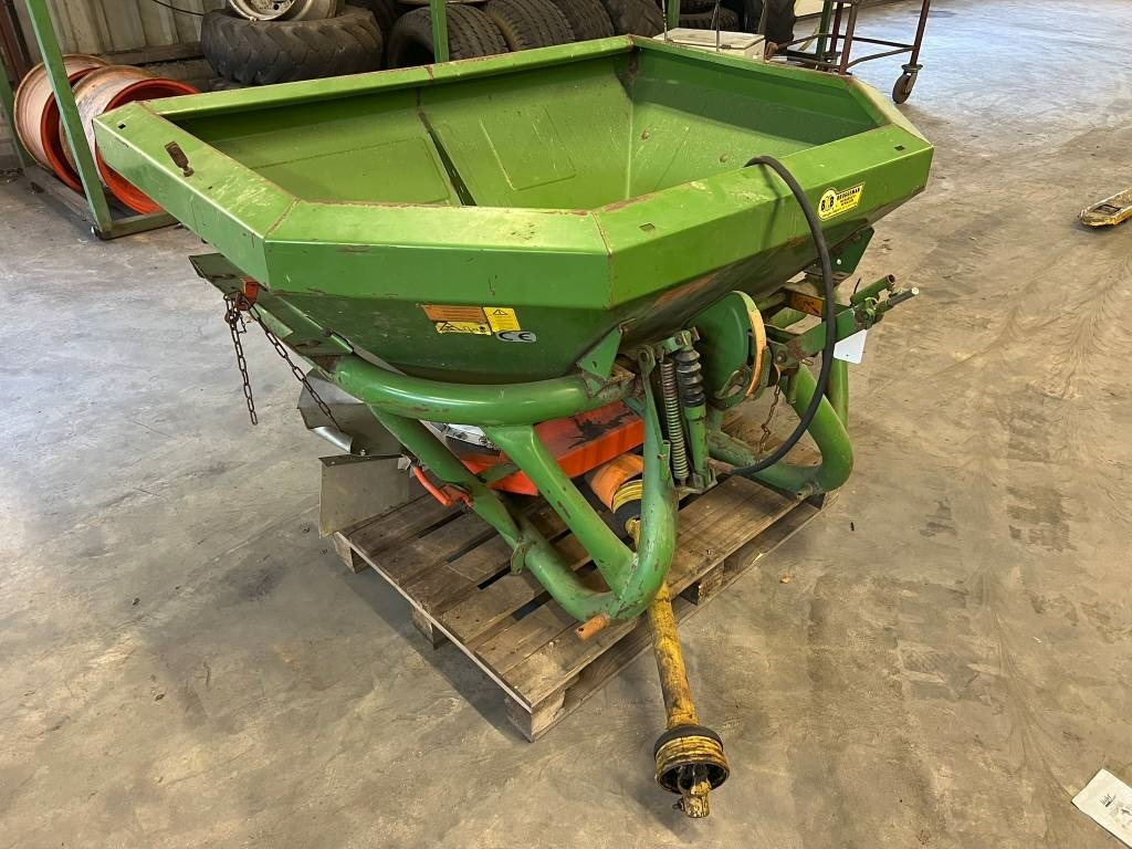 Amazone ZA-F 804 R - Rasipač gnojiva: slika Amazone ZA-F 804 R - Rasipač gnojiva Amazone ZA-F 804 R - Rasipač gnojiva: slika Amazone ZA-F 804 R - Rasipač gnojiva