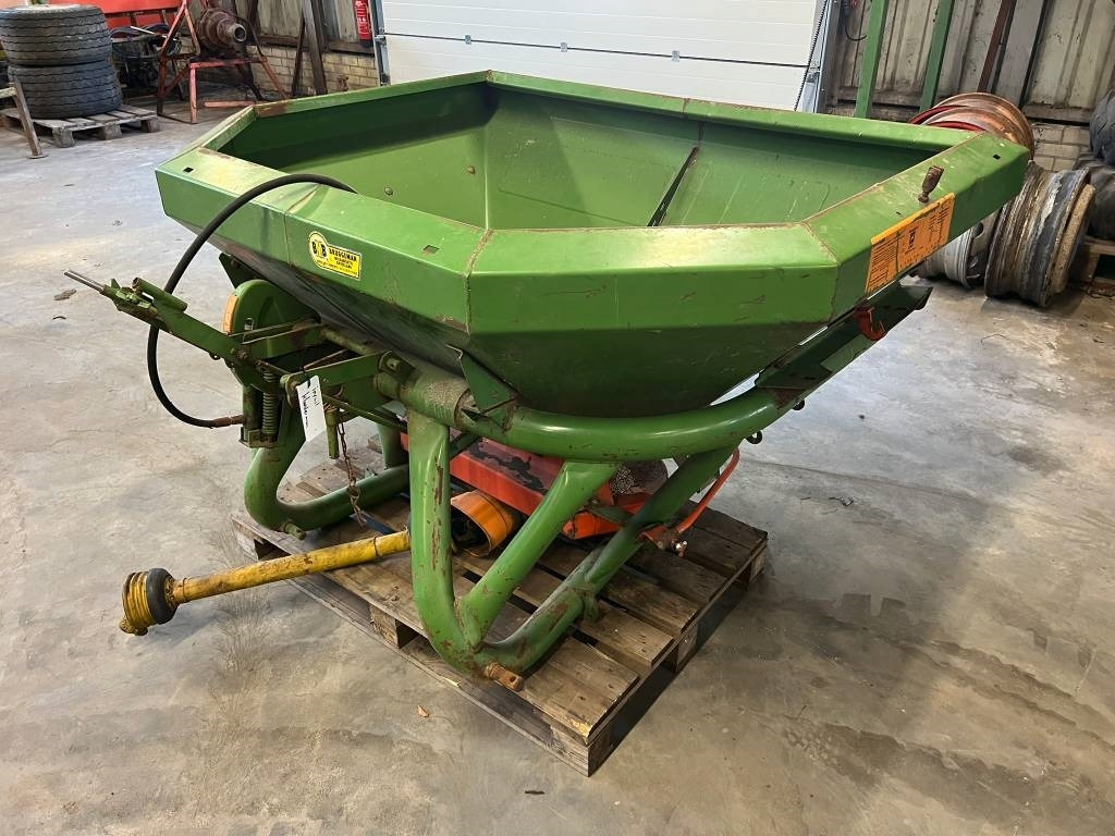 Amazone ZA-F 804 R - Rasipač gnojiva: slika Amazone ZA-F 804 R - Rasipač gnojiva Amazone ZA-F 804 R - Rasipač gnojiva: slika Amazone ZA-F 804 R - Rasipač gnojiva