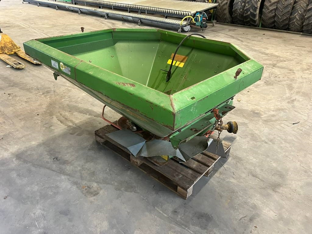 Amazone ZA-F 804 R - Rasipač gnojiva: slika Amazone ZA-F 804 R - Rasipač gnojiva Amazone ZA-F 804 R - Rasipač gnojiva: slika Amazone ZA-F 804 R - Rasipač gnojiva