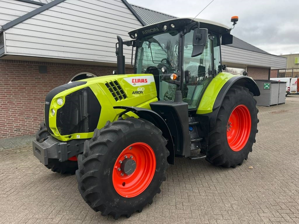 Claas Arion 610 CIS - Traktor: slika Claas Arion 610 CIS - Traktor Claas Arion 610 CIS - Traktor: slika Claas Arion 610 CIS - Traktor